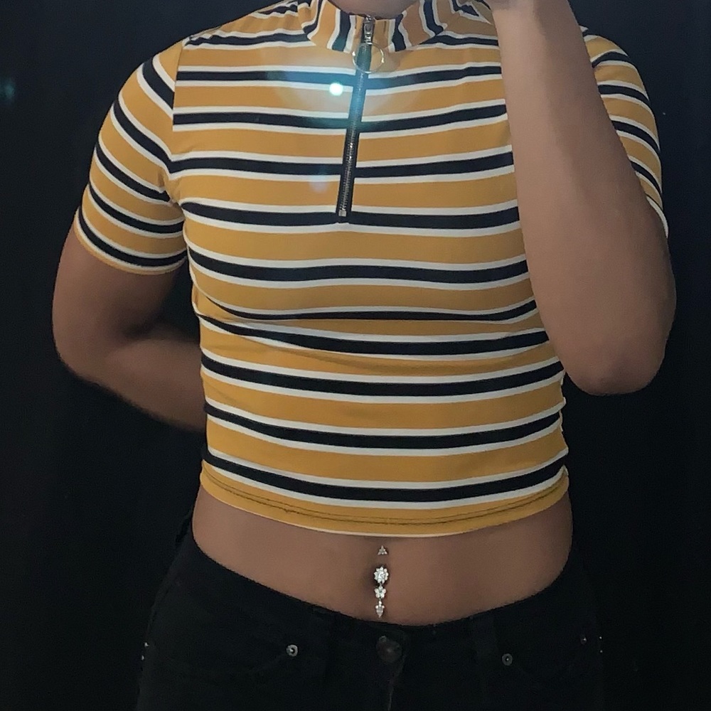 Crop top